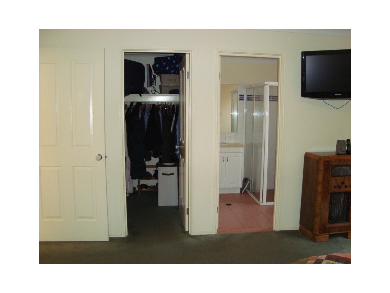 6 Peter Close, Eight Mile Plains QLD 4113