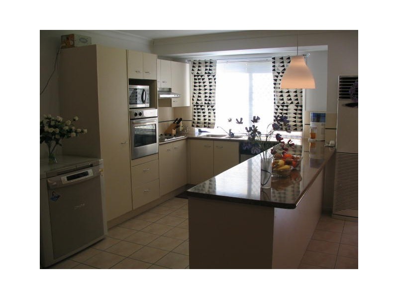 9 Brookfield Court, Parkinson QLD 4115