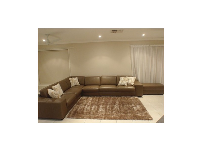 15 FARZANA PLACE, Underwood QLD 4119