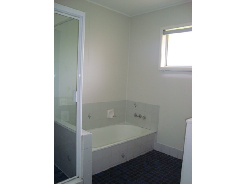 72 CHILTON ST, Sunnybank Hills QLD 4109