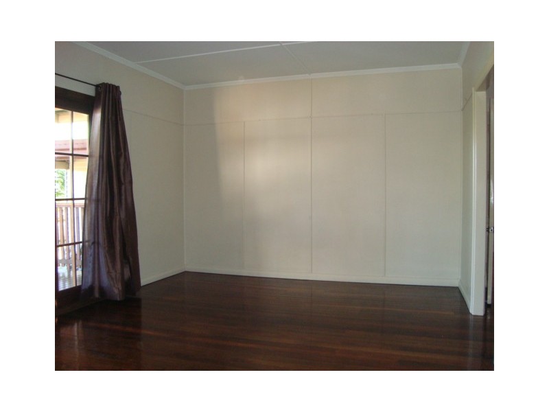 523 WARRIGAL ROAD, Eight Mile Plains QLD 4113