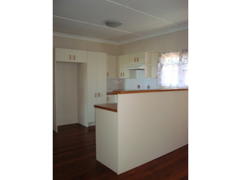 523 WARRIGAL ROAD, Eight Mile Plains QLD 4113