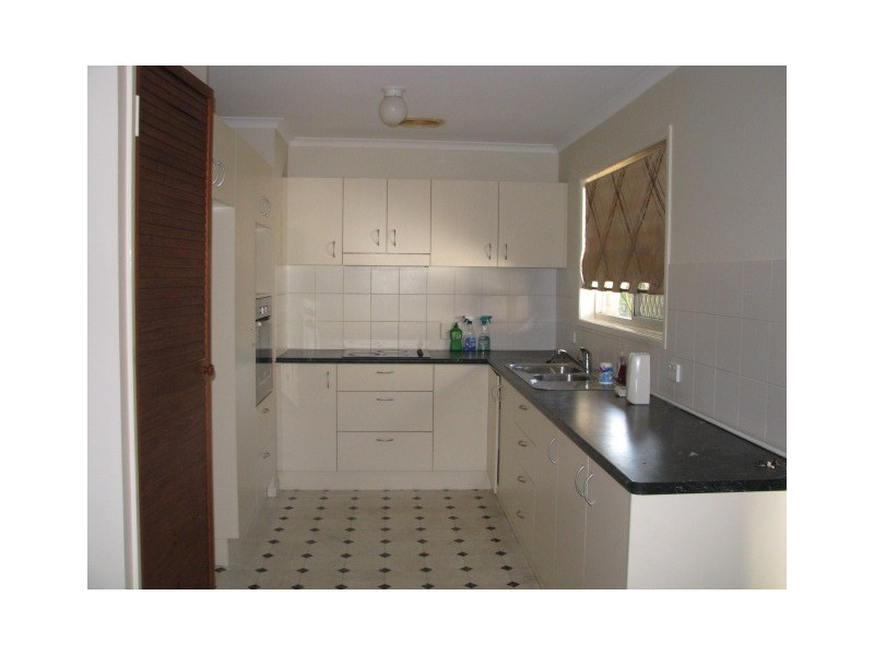 19 SPRINGFIELD CRES, Daisy Hill QLD 4127