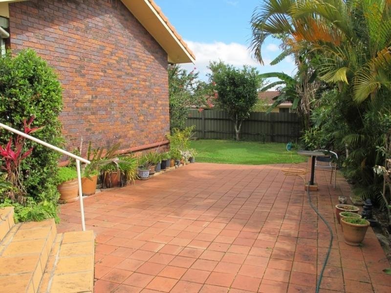 8 AMINTA STREET, Sunnybank QLD 4109