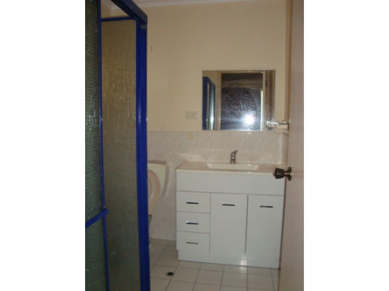 8 AMINTA STREET, Sunnybank QLD 4109