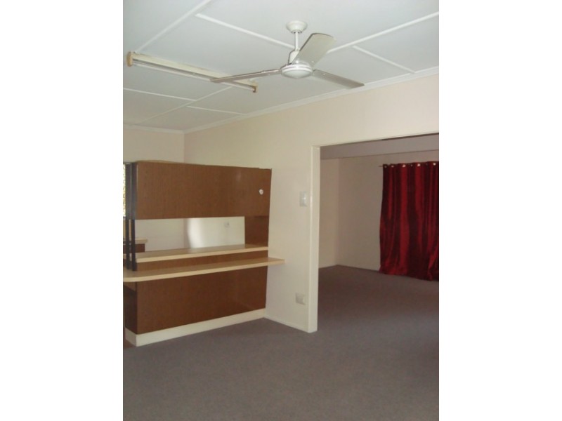 559 NEWNHAM ROAD, Upper Mount Gravatt QLD 4122