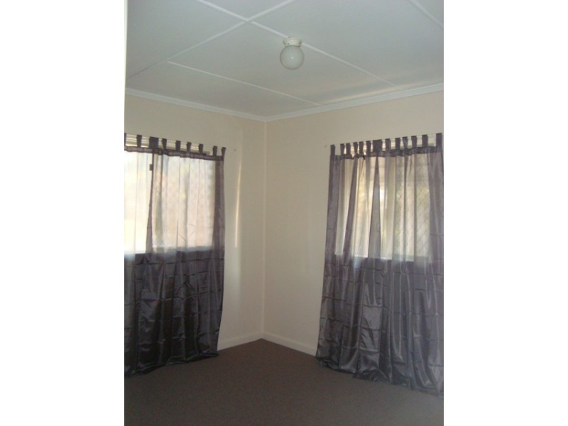 559 NEWNHAM ROAD, Upper Mount Gravatt QLD 4122