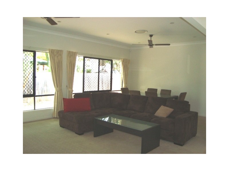 25 DIDCOT STREET, Kuraby QLD 4112