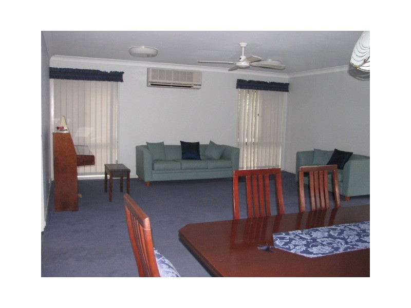 3 Bordeaux St, Eight Mile Plains QLD 4113