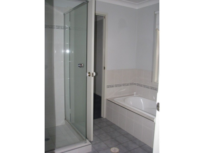 3 Bordeaux St, Eight Mile Plains QLD 4113