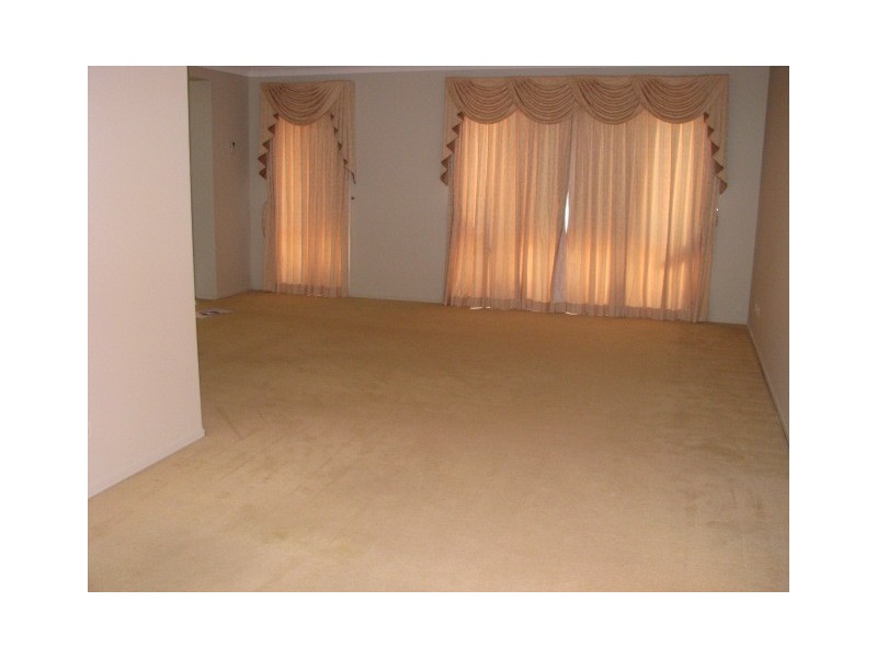 1 ALBERTON COURT, Eight Mile Plains QLD 4113