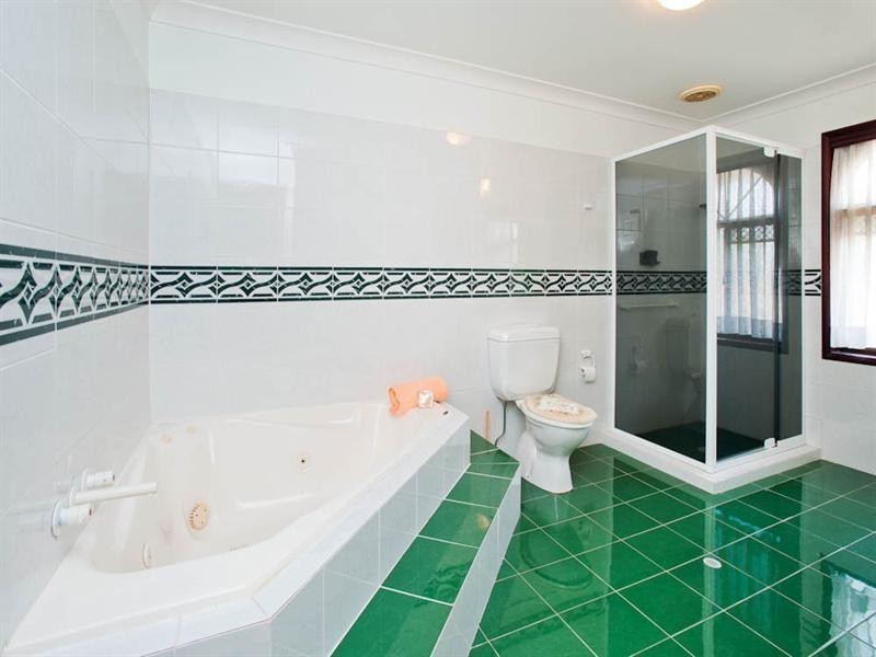 10 DANDELION STREET, Eight Mile Plains QLD 4113