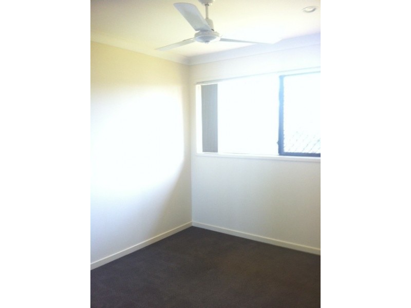 102 ALAN CRES, Eight Mile Plains QLD 4113