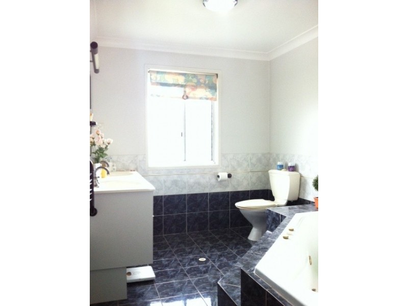 350 WARRIGAL ROAD, Eight Mile Plains QLD 4113