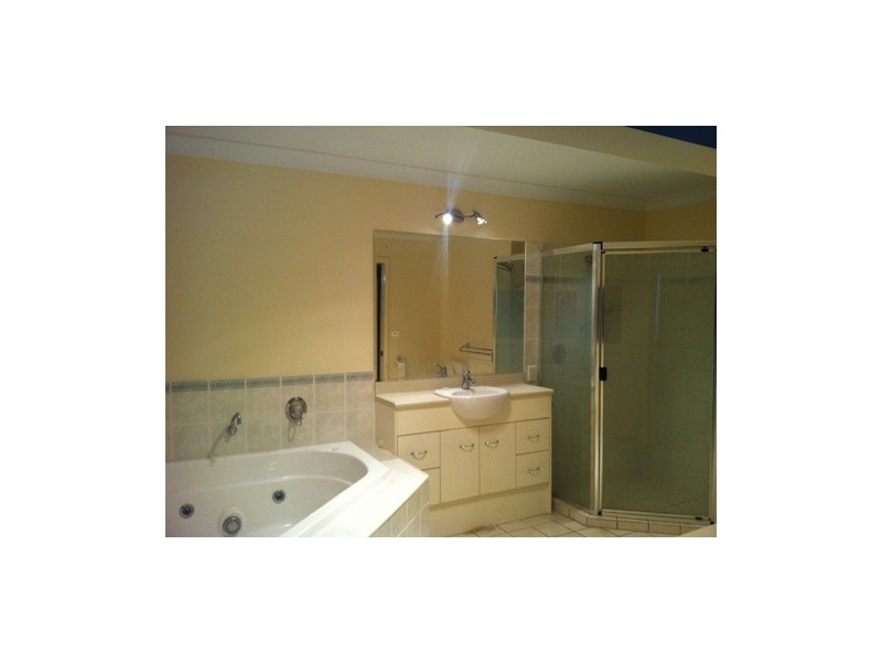 33 NOELANA STREET, Sunnybank Hills QLD 4109