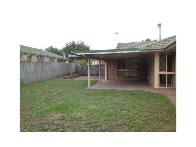 101 BANNOCKBURN CR, Parkinson QLD 4115