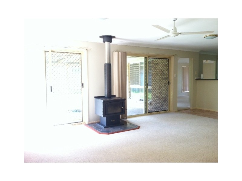 101 BANNOCKBURN CR, Parkinson QLD 4115
