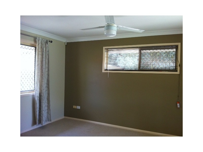 101 BANNOCKBURN CR, Parkinson QLD 4115