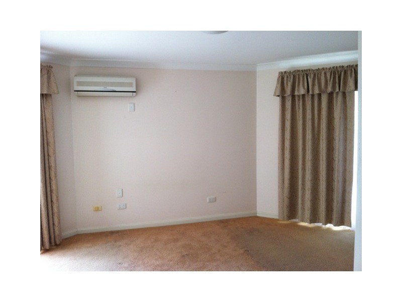 6 MAYWOOD CR, Calamvale QLD 4116