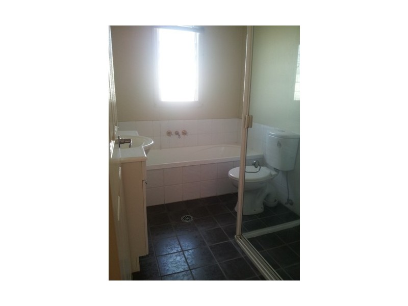 68  Dartmouth Street, Coopers Plains QLD 4108