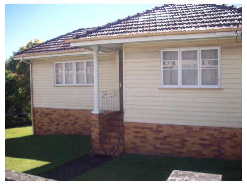 19 Waratah Avenue, Carina QLD 4152