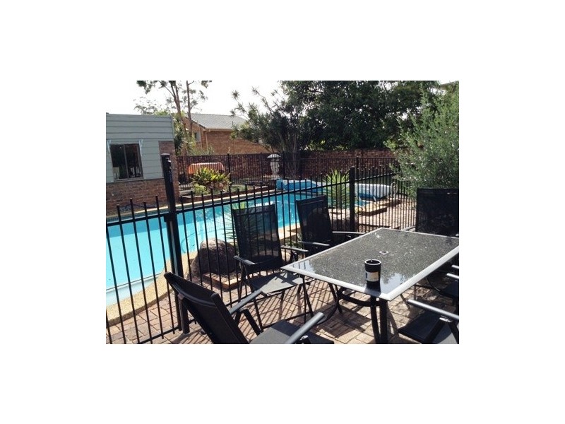 2 Dromos Street, Eight Mile Plains QLD 4113