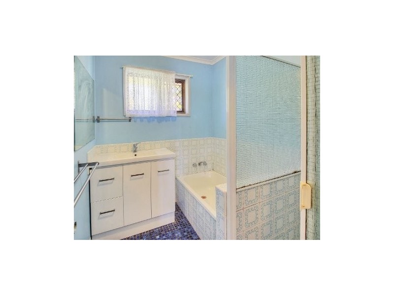 182 Pinelands Road, Sunnybank Hills QLD 4109