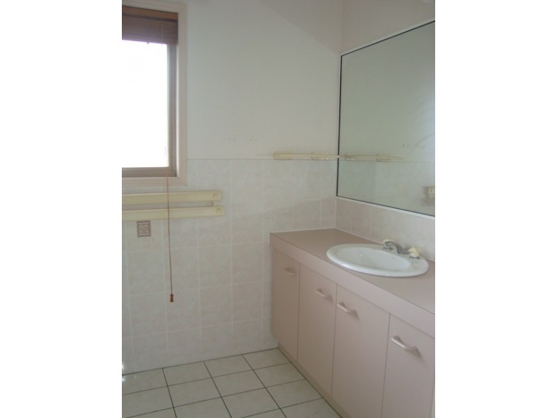 115 PENSON ST, Stretton QLD 4116