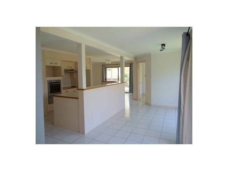 115 PENSON ST, Stretton QLD 4116