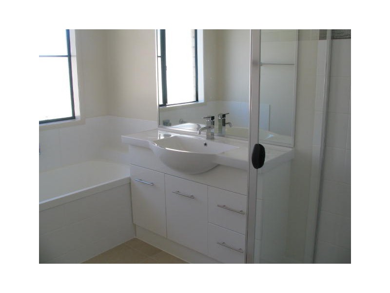 29 Bobbie Street, Parkinson QLD 4115