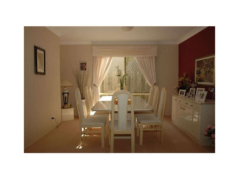 14 Regal Place, Eight Mile Plains QLD 4113