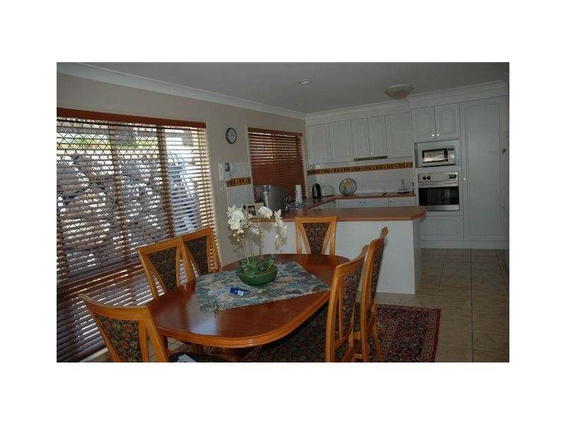 14 Regal Place, Eight Mile Plains QLD 4113