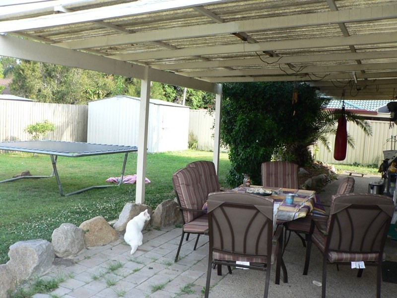 9 Yeates Crescent, Meadowbrook QLD 4131