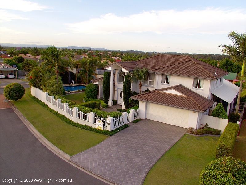 2 Seaton Place, Parkinson QLD 4115