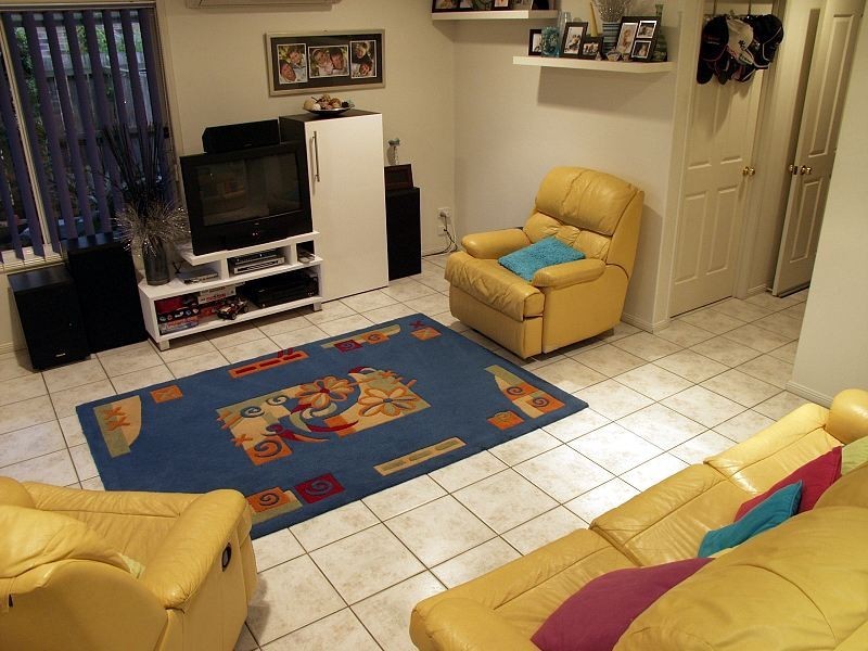 2 Seaton Place, Parkinson QLD 4115