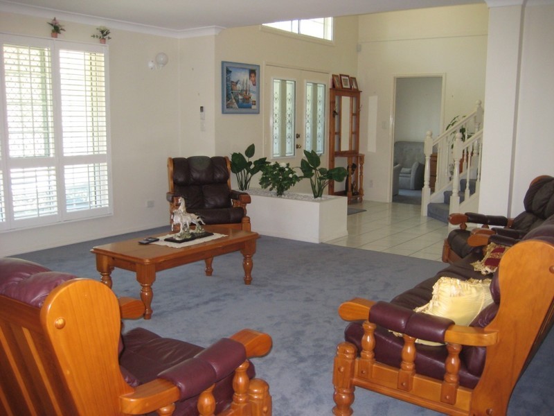 1 Superior Place, Parkinson QLD 4115