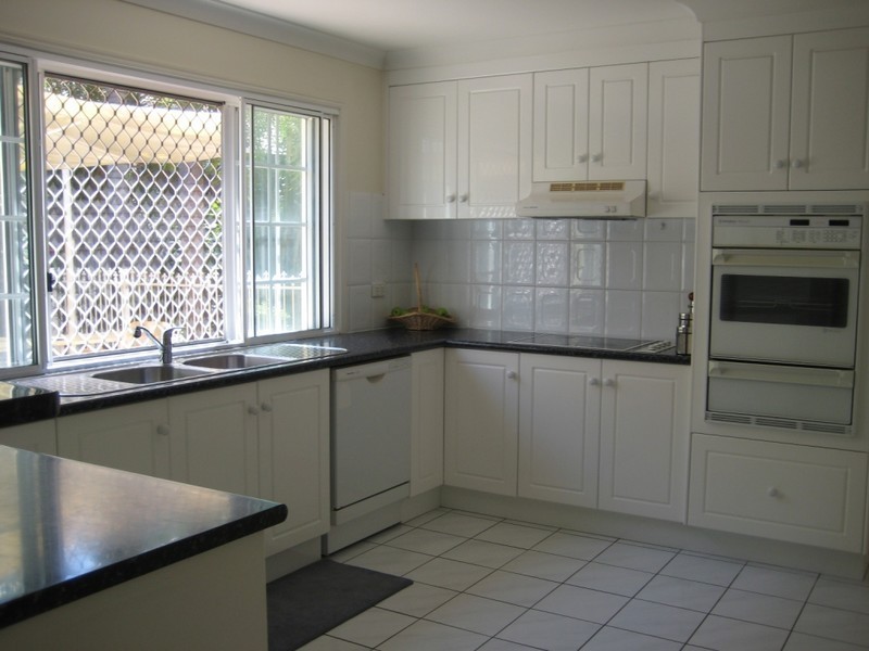 1 Superior Place, Parkinson QLD 4115