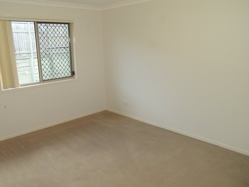 9 Innes Close, Parkinson QLD 4115