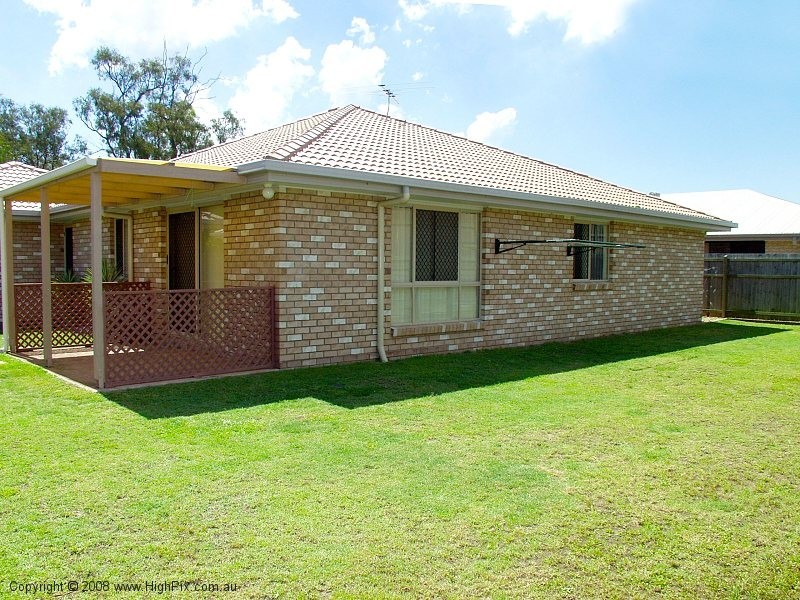 9 Innes Close, Parkinson QLD 4115
