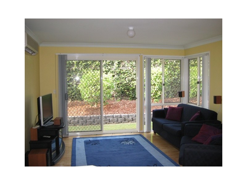 8 Gumnut Court, Calamvale QLD 4116