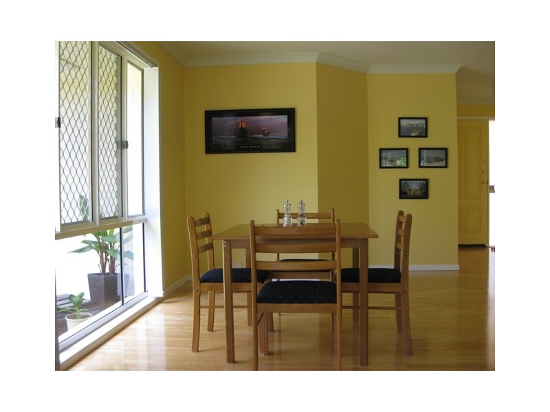 8 Gumnut Court, Calamvale QLD 4116