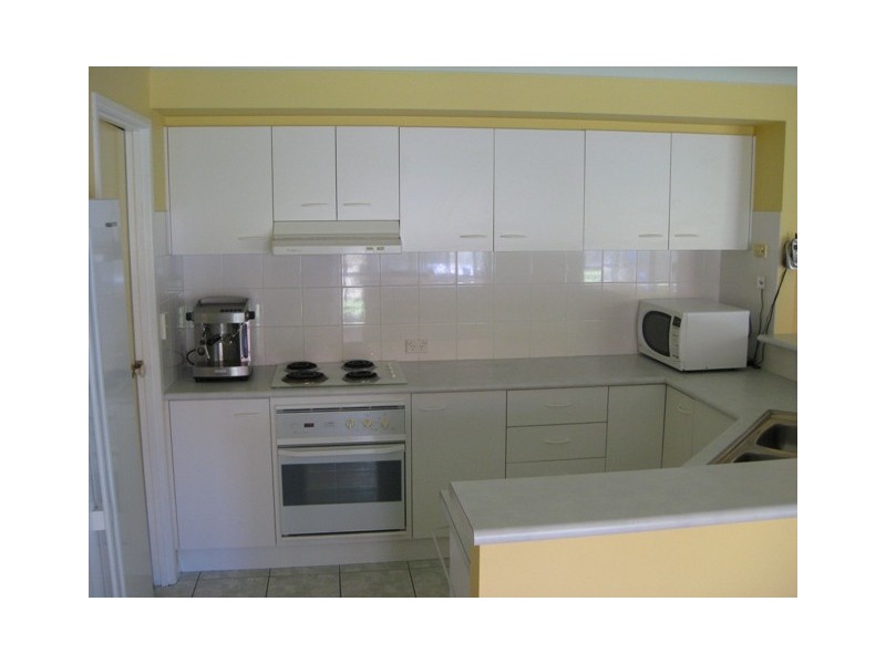 8 Gumnut Court, Calamvale QLD 4116