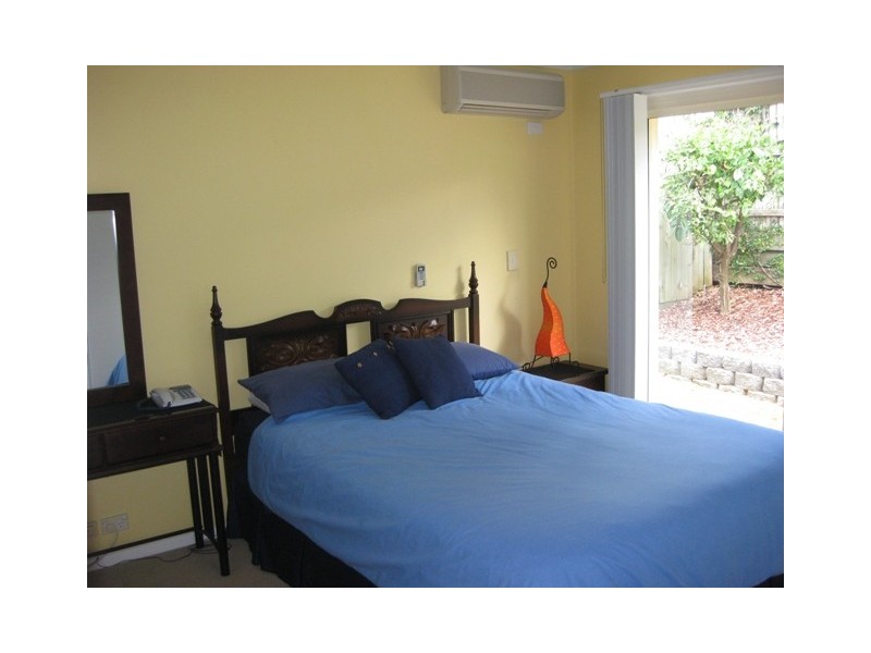 8 Gumnut Court, Calamvale QLD 4116