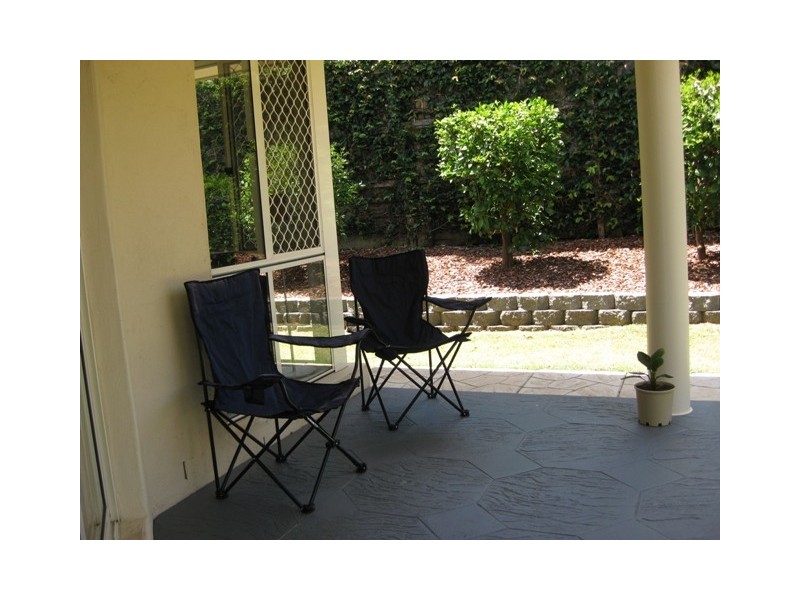 8 Gumnut Court, Calamvale QLD 4116