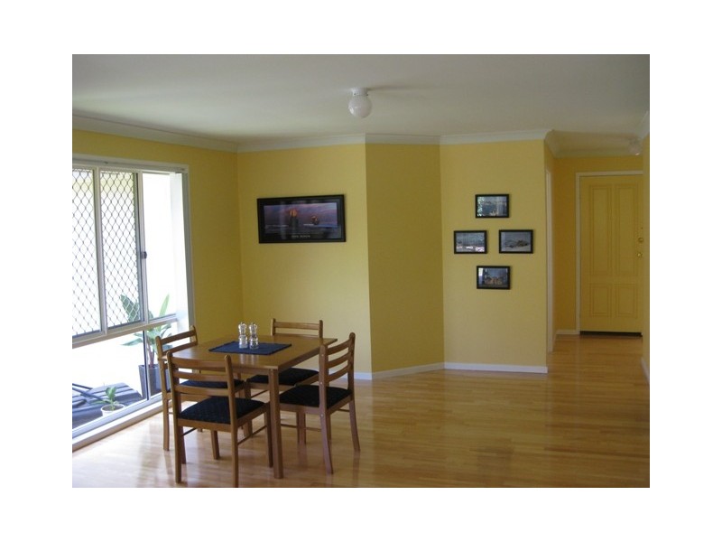 8 Gumnut Court, Calamvale QLD 4116