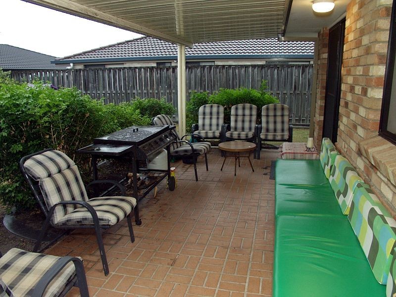 21 Flinders Esplanade, Parkinson QLD 4115