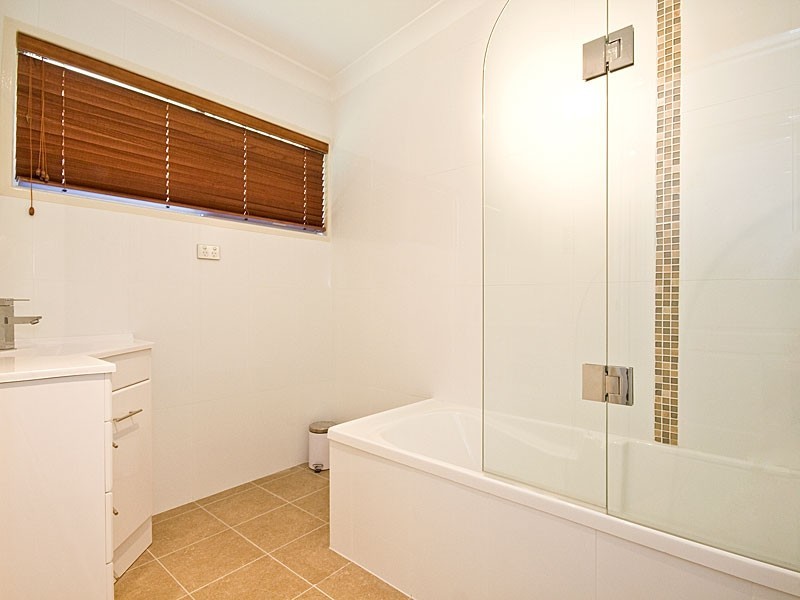 79 Ditton Rd, Sunnybank Hills QLD 4109