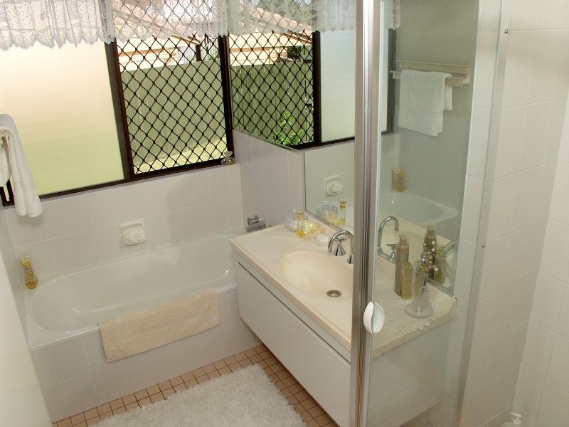 2 Grenadier Court, Runcorn QLD 4113