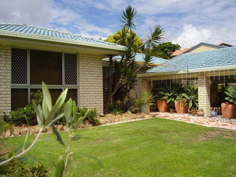 6 Eurong Street, Carina Heights QLD 4152