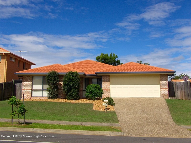 70 Wallum Drive, Parkinson QLD 4115